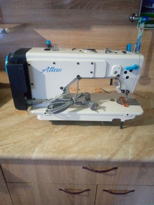 Atlas tikish mashinasi sotiladi