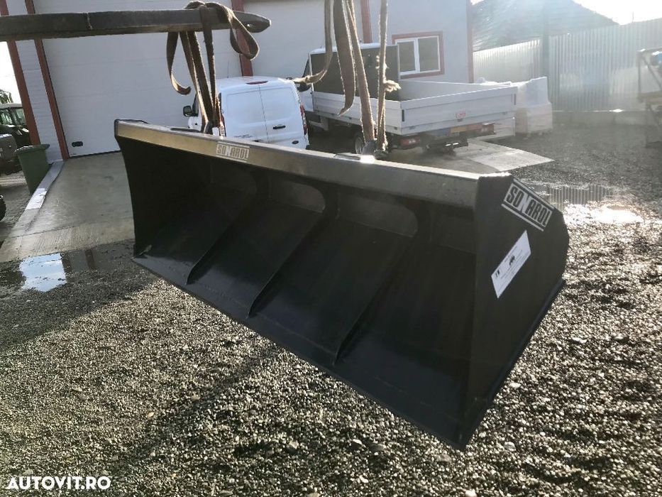 Sonarol Cupe, furci, ghera de baloti pentru incarcator frontal tractor