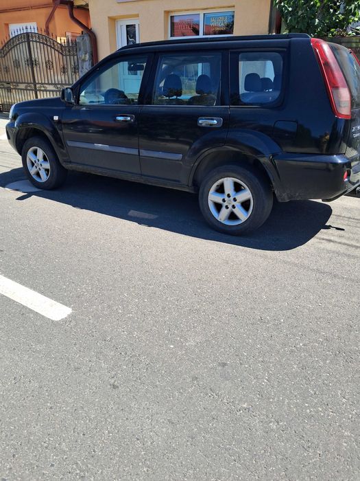Auto Nissan x trail 2.2