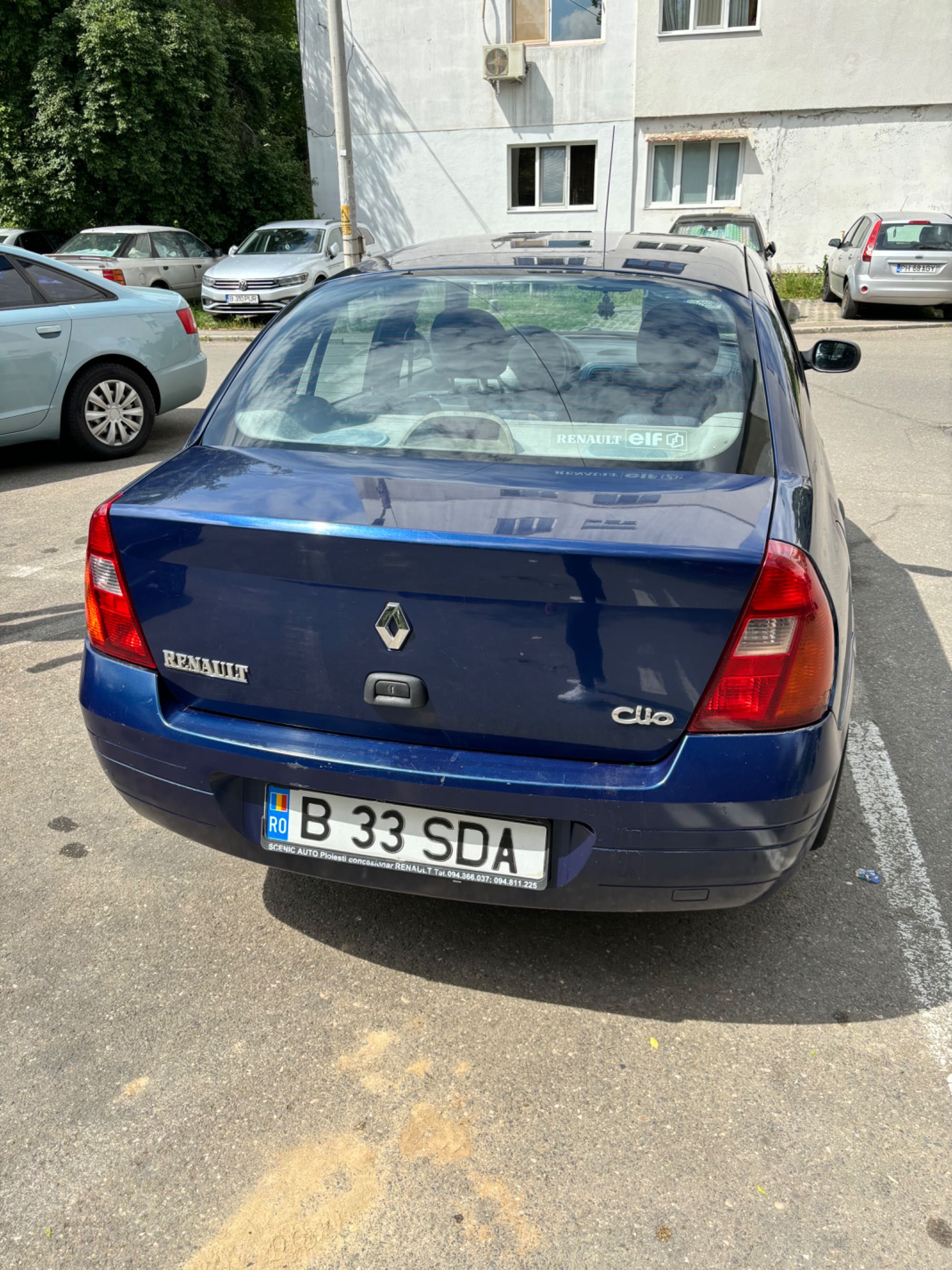 Vând Renault Clio