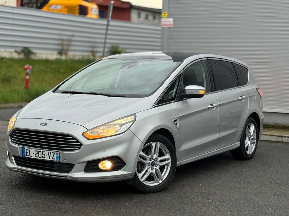 Ford s- max  an 2017