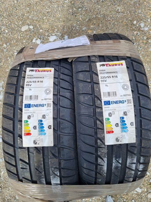 Vand 2 anvelope 225 55 16 vara noi !