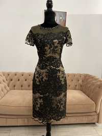 Rochie dantelata