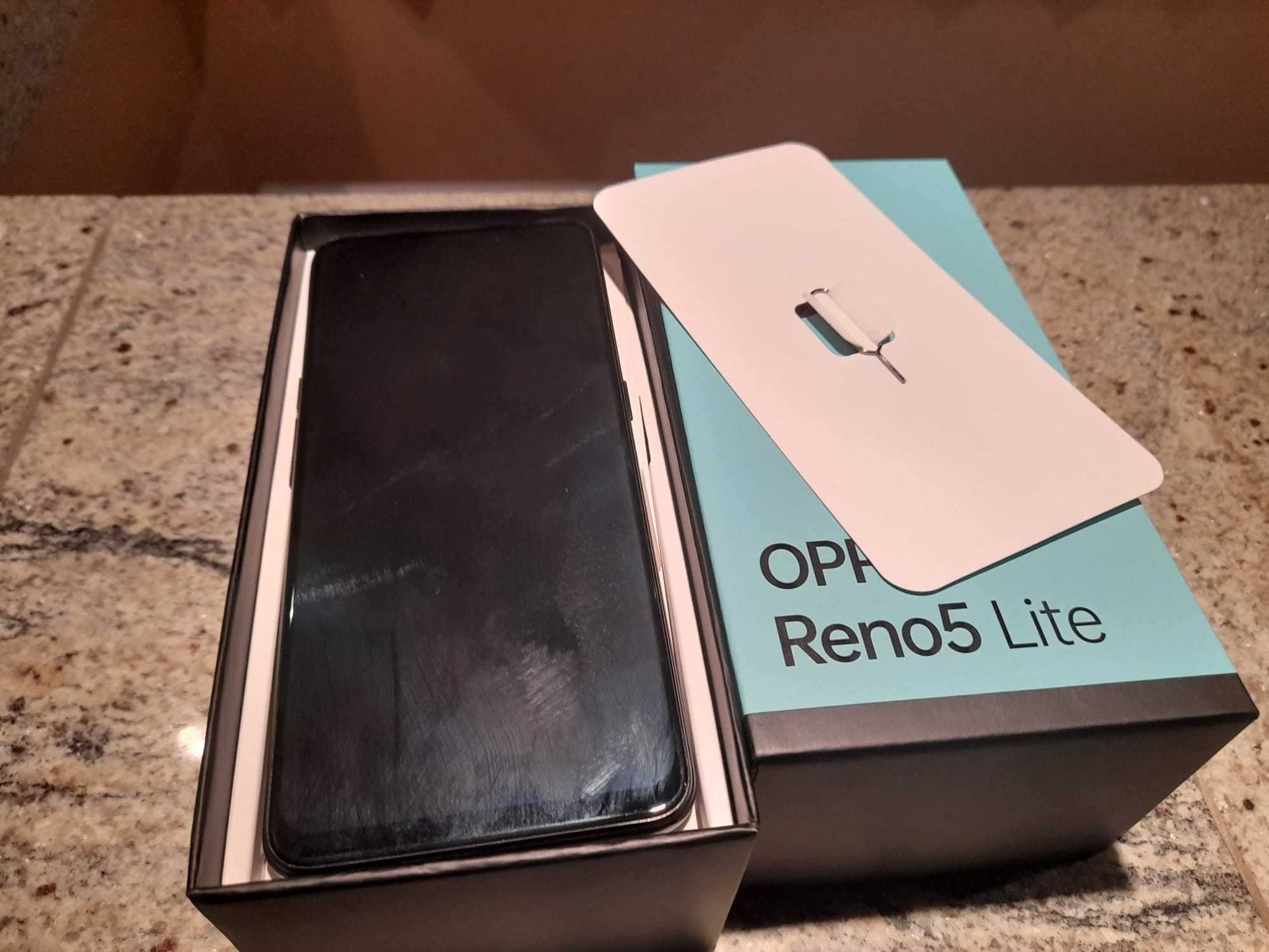 Oppo Reno 5 Lite