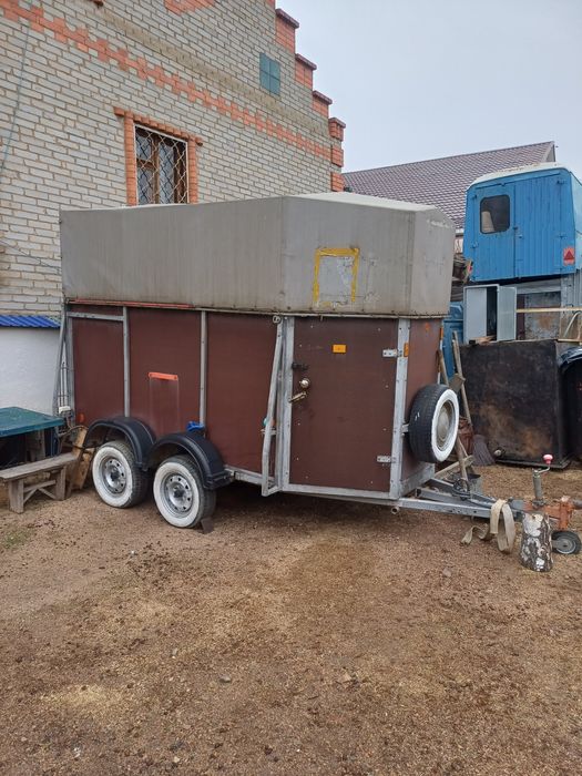 Коневозка в отличном состоянии