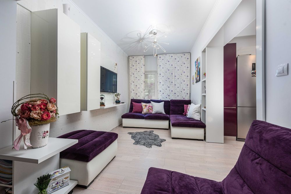 Apartament renovat 3 camere in Predeal Central - PROPRIETAR