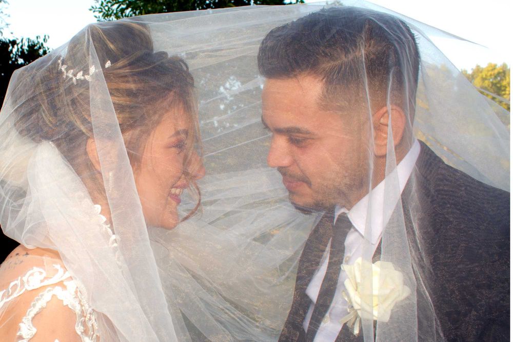 Foto-Video Fotograf-Cameraman  Nunti-Botezuri-Majorate-Petreceri