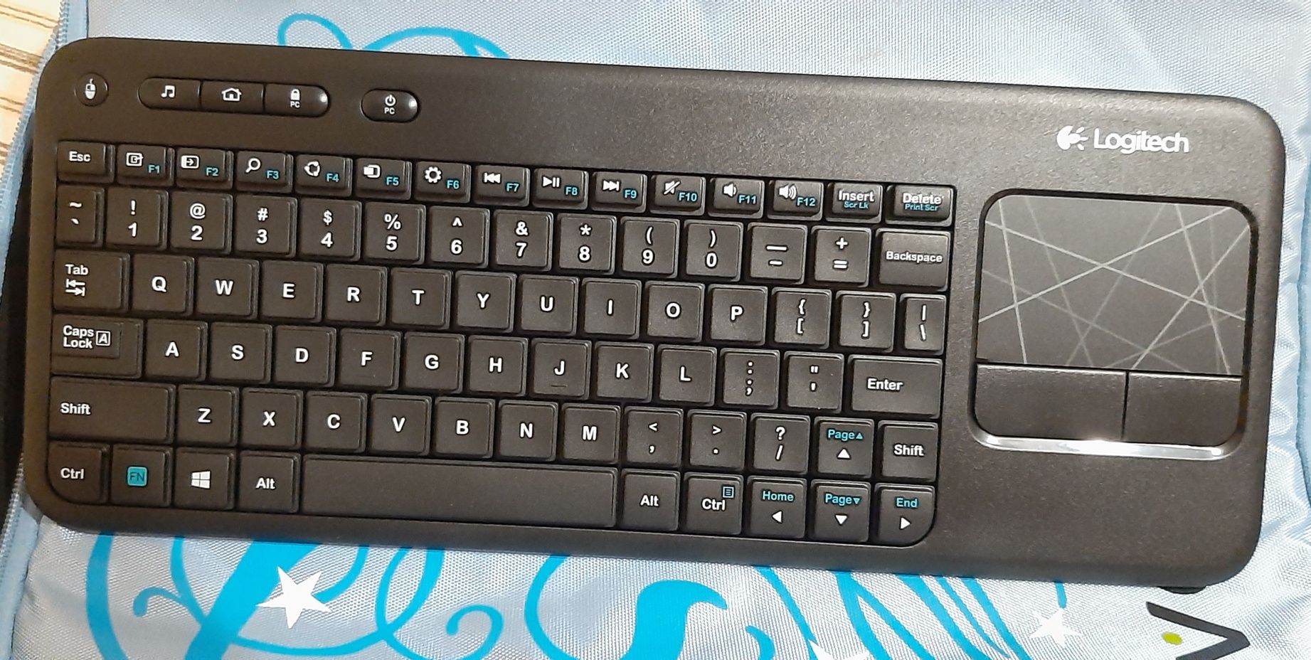 Tastaturi (Logitech,  Amazon Basics)