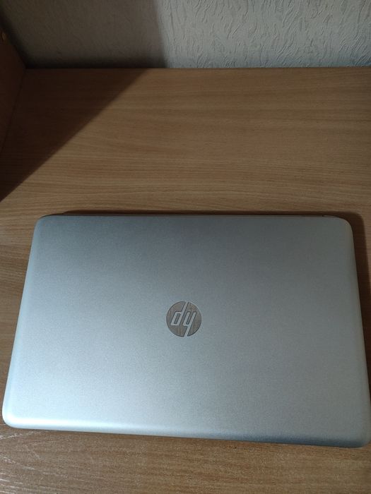 Продам ноутбук HP envy 17