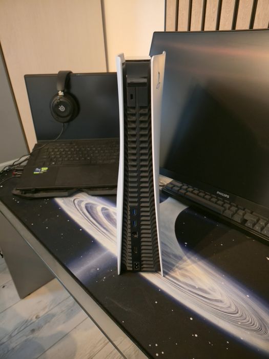 PlayStation 5 Standard Edition