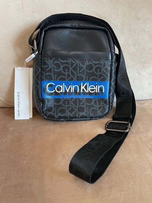 Мъжка чантичка Calvin Klein