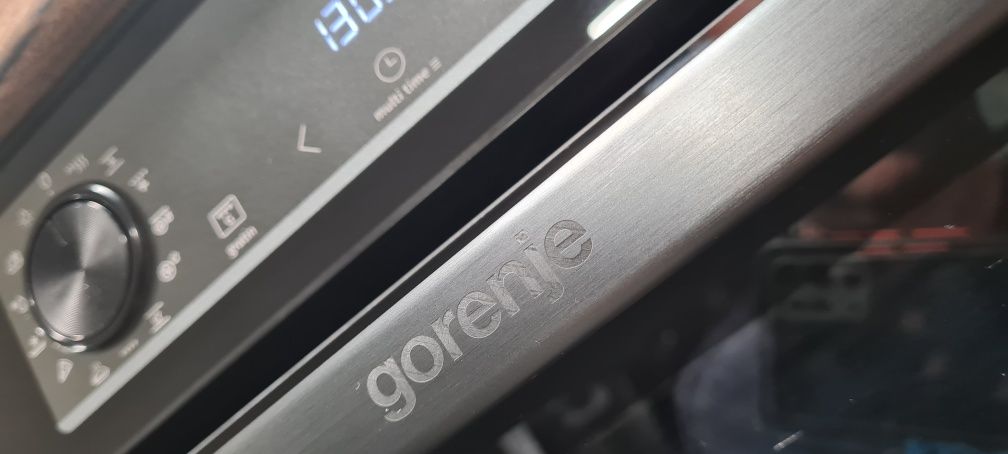 Като Нова Фурна за вграждане Gorenje 77л