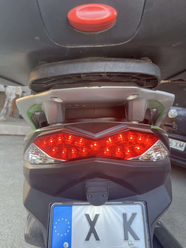 Kawasaki j 300cc