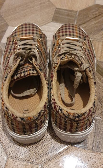 Pantofi sport casual nr 38, eleganti ca noi