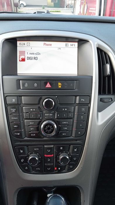 Vând Opel Astra j Adam