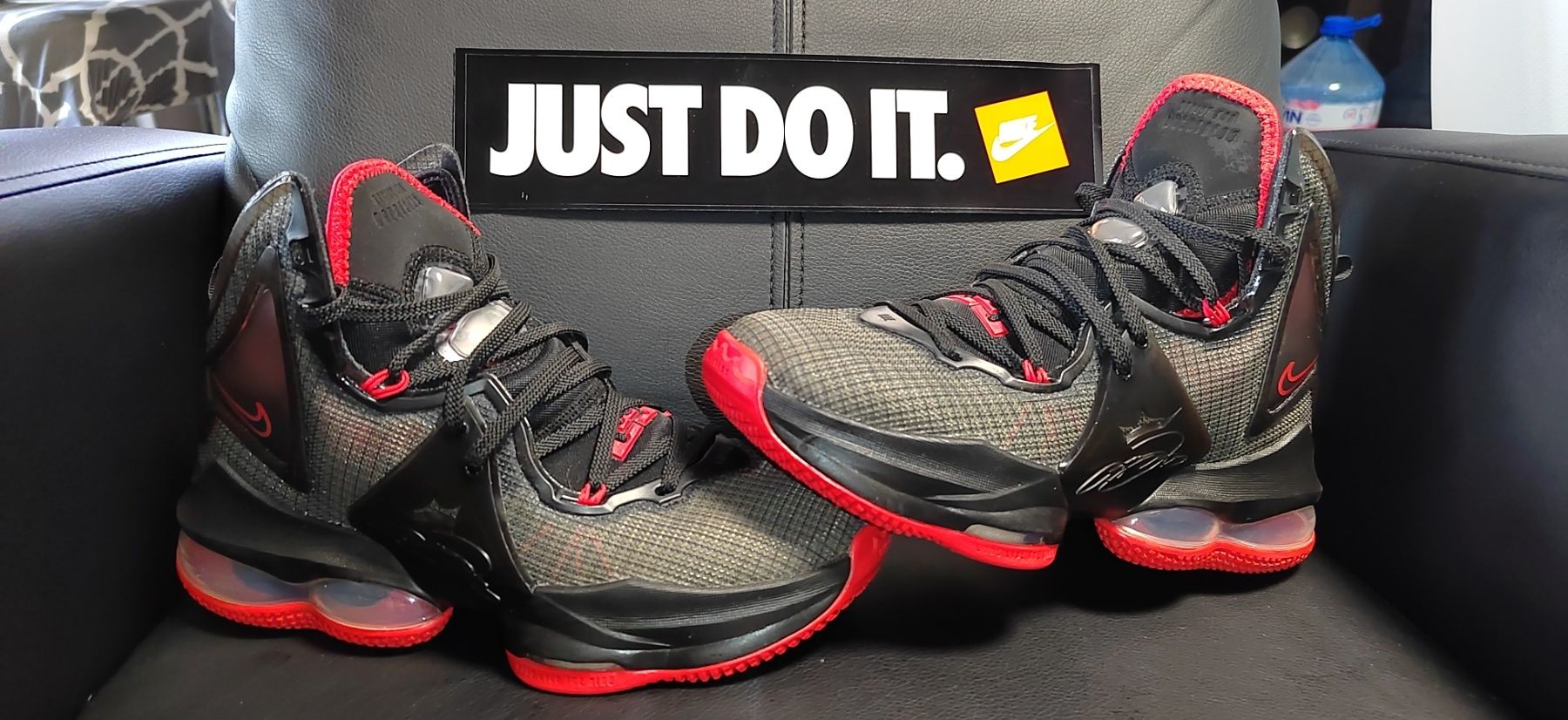 Nike Lebron XIX, номер 39