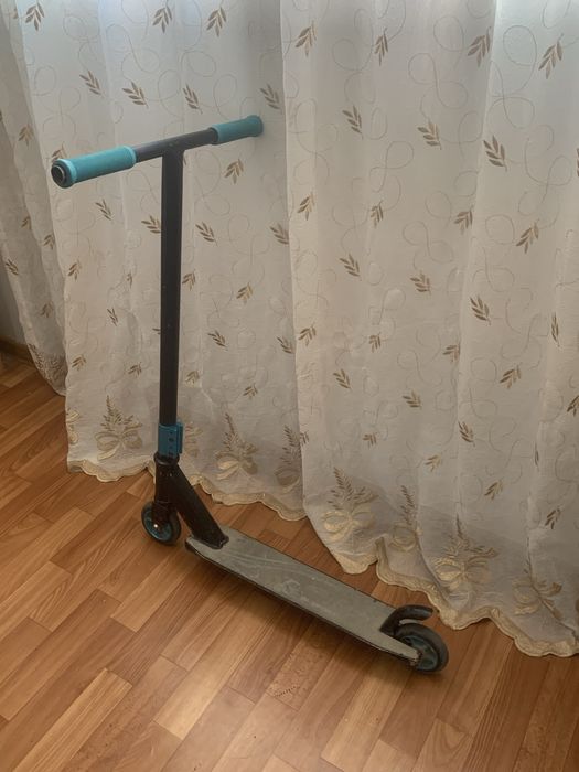 Продам самокат в хорошем состояний