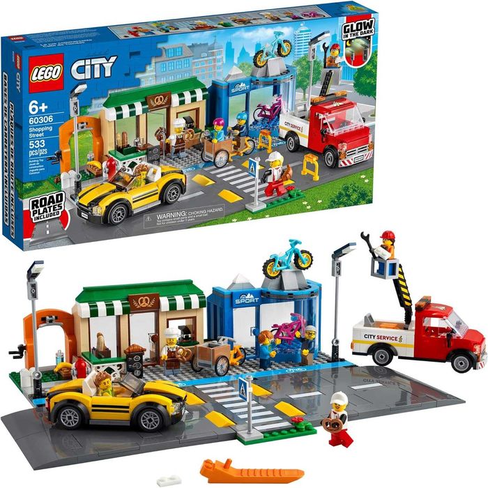 НОВО LEGO City 60306 - Shopping Street