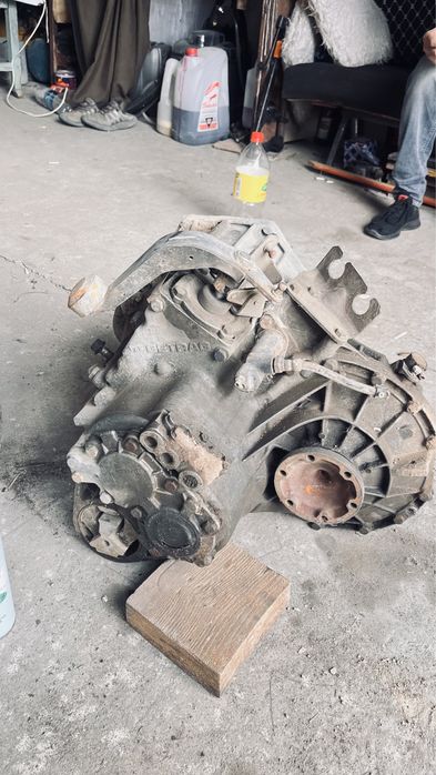 Коробка от мерседес Вито