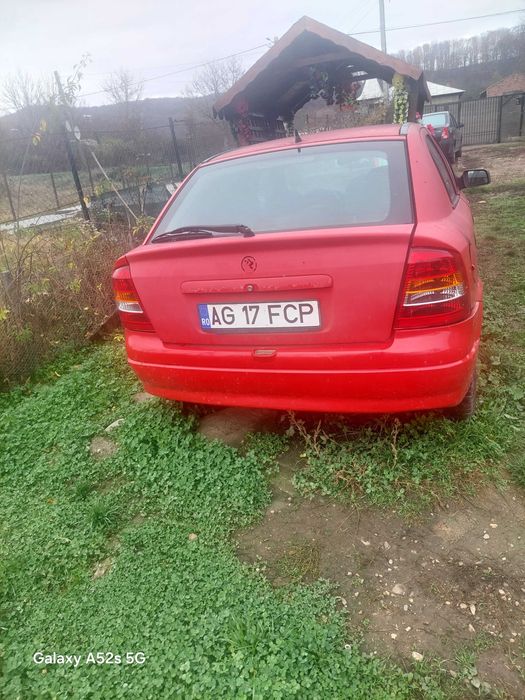 Se vinde pentru piese schimb