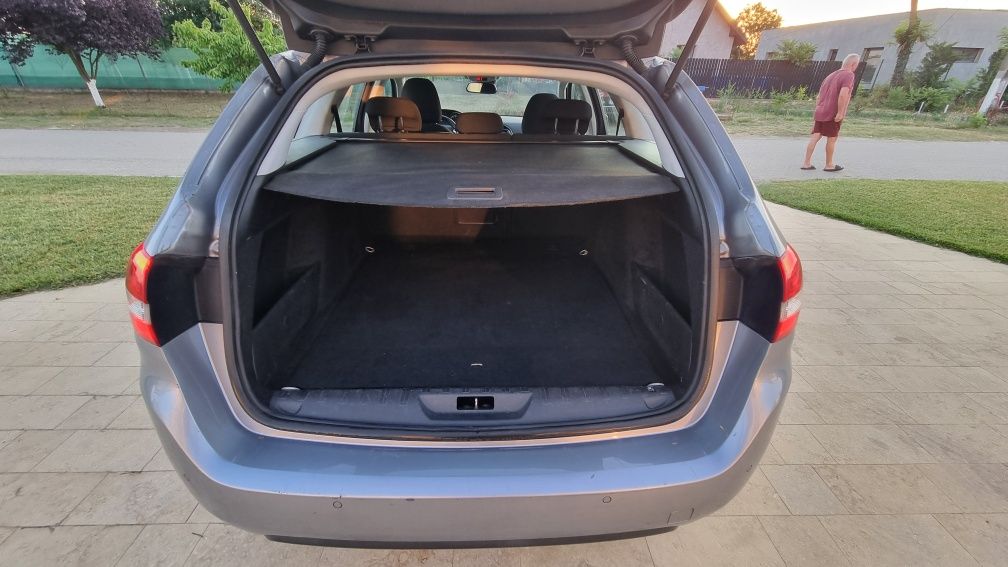 Vand Peugeot 308 AUTOMAT 1.6 BLUEHDI