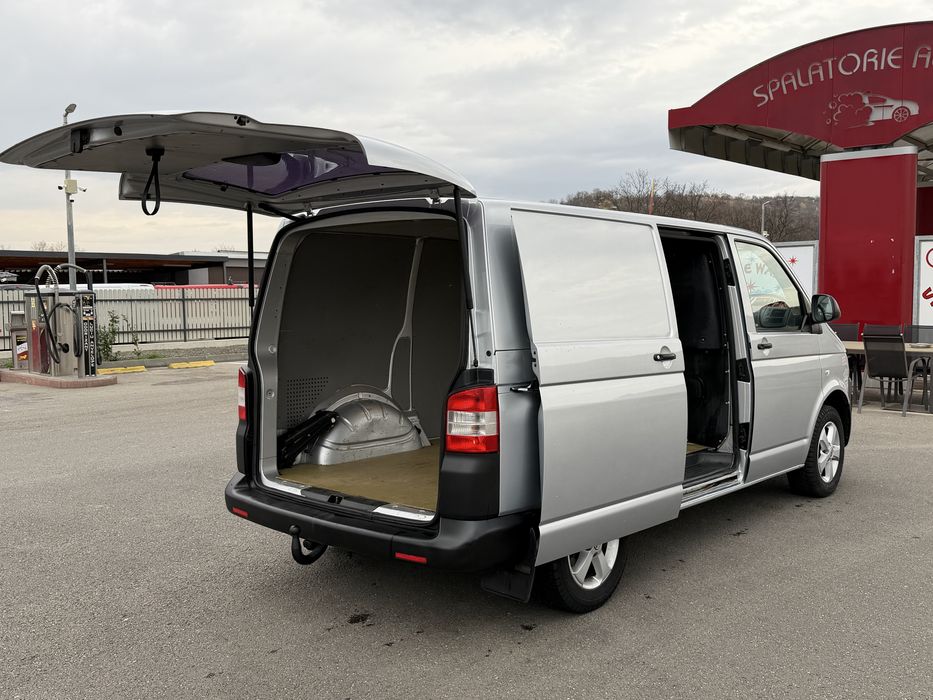 Vw Transporter T5 / 2011 / DSG / 2.0 TDI / 140 CP / Automata