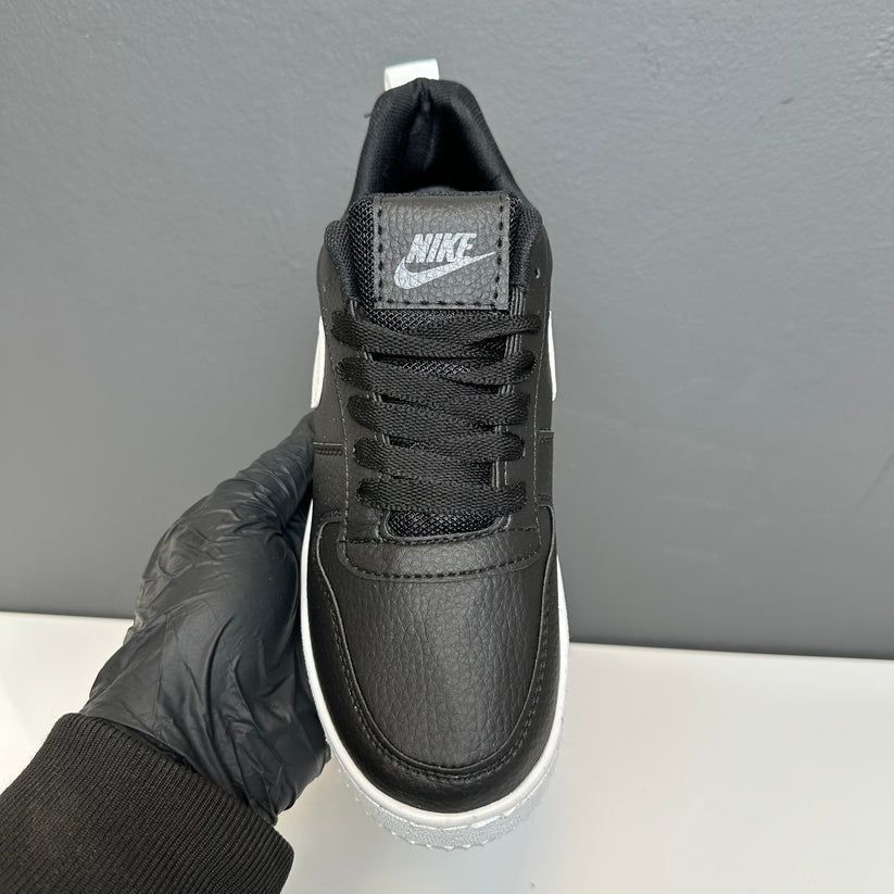 Vand adidasi unisex