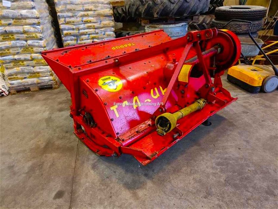 Tocatoare Taarup 1,5 m si 2,3 m resturi vegetale cartofi coceni paie