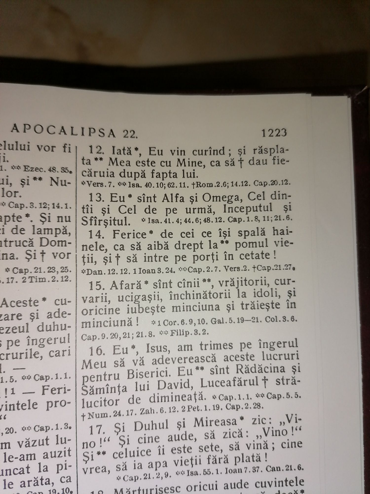 Biblia, carte editata în Anglia, an 1938.