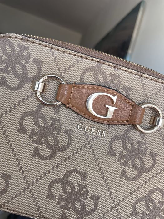 Geanta Guess aproape noua
