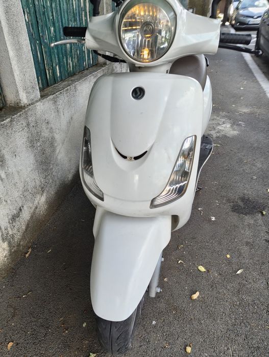 Scuter SYM Fiddle 2 50cc, fara permis 25km/h inscris cu RAR si asigura