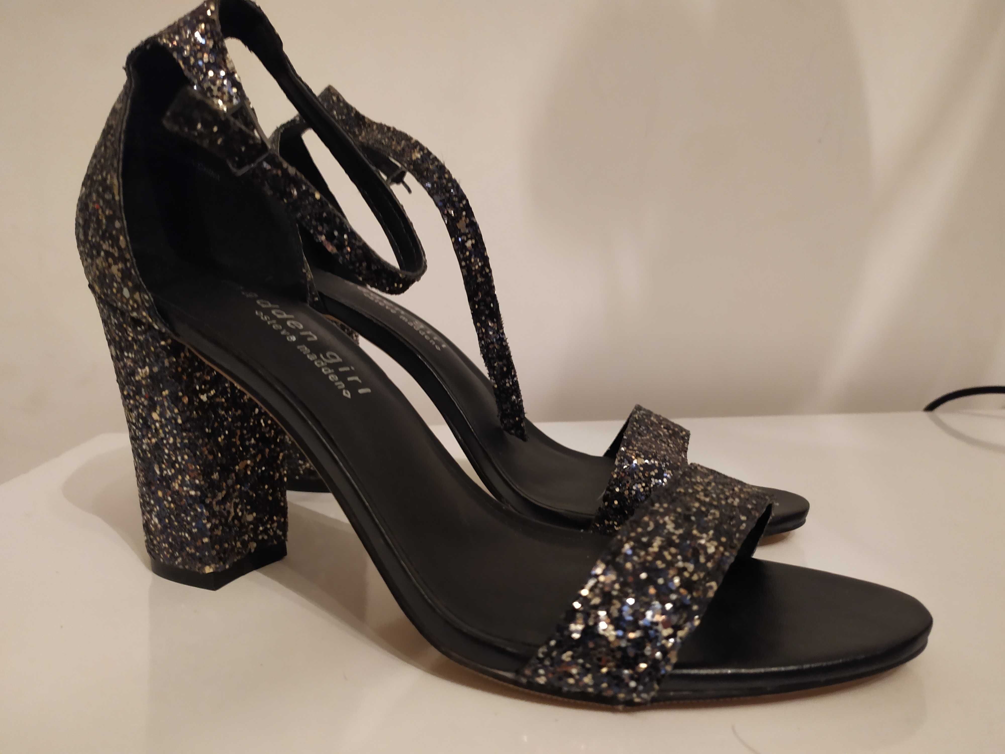 Обувки,дамски нов внос от Италия