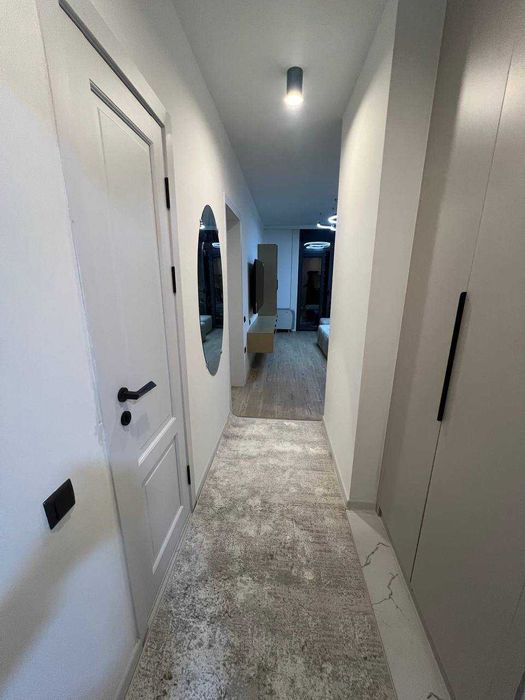 Ugam Riverda апартамент сотилади.  Биринчи линия сувга қараган. 5-этаж