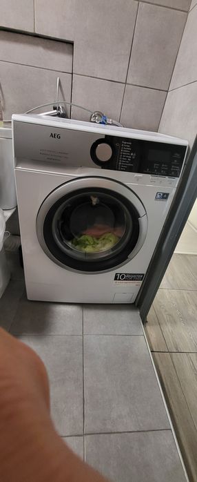 Пералнят AEG Slim