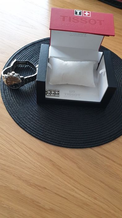 Tissot PRC 200 Швейцарски часовник