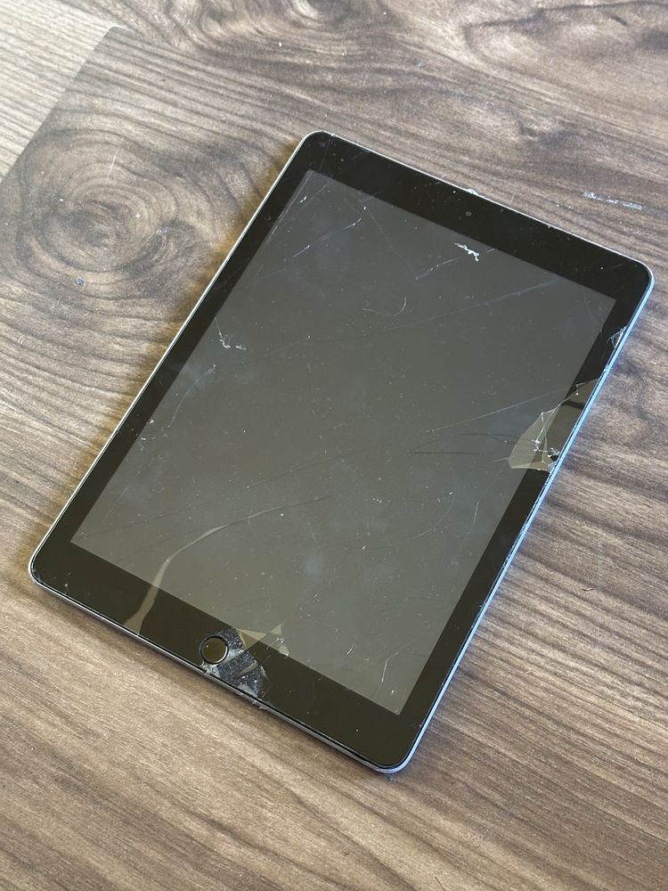 Таблет Apple Ipad 9.7 2017 A1822