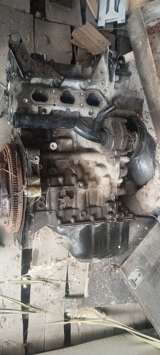 Двиготель шкода.