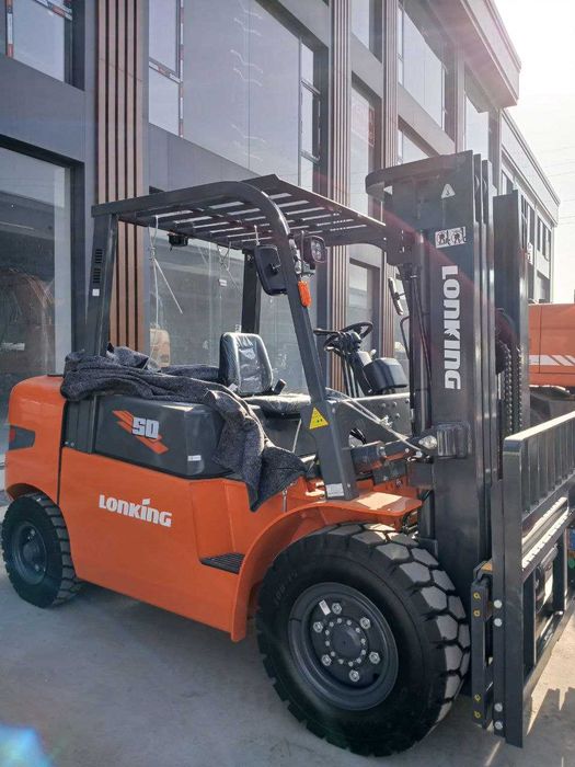 Авто Кара Вилочный Погрузчик LONKING 5 тонный 4.5 метровый