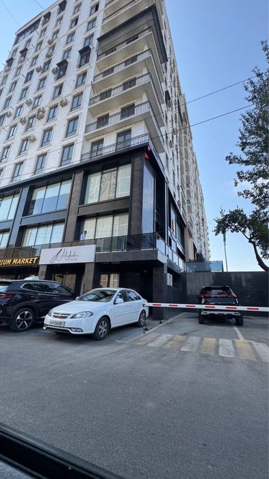 Uy sotiladi srochnaa