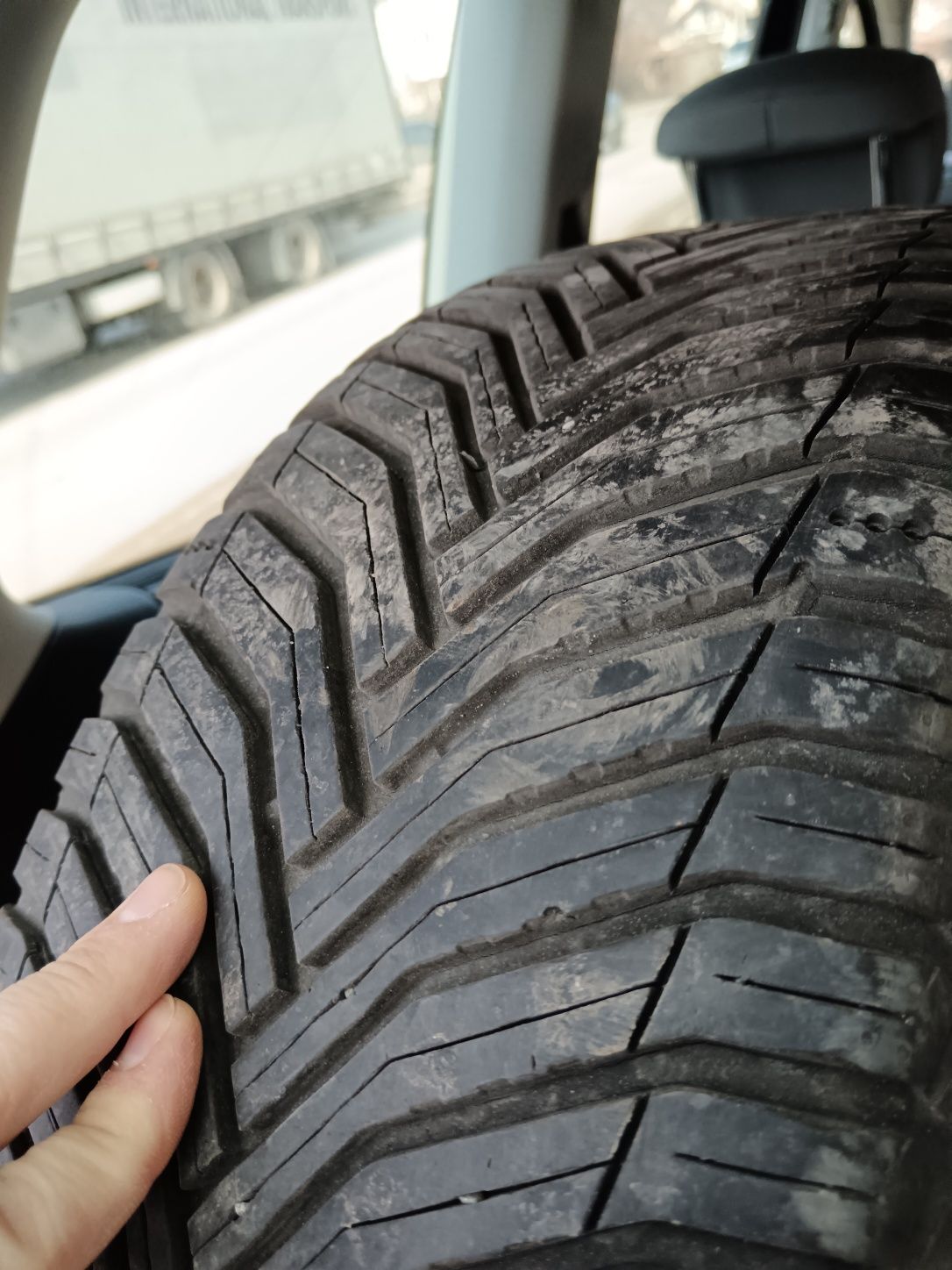Всесезонни Michelin Crossclimate 2 215/60 r16 99v, Dot 51/21
