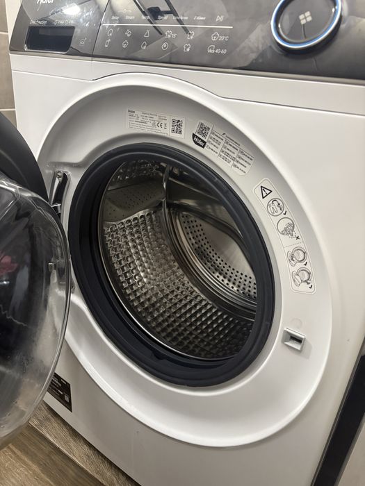 Vând mașină de spălat rufe