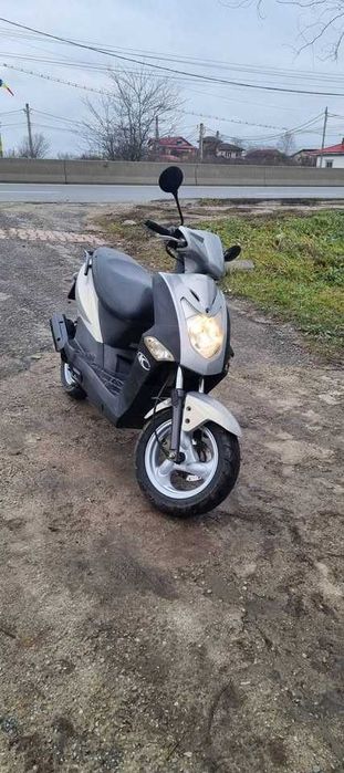 Scuter Kymco Agility 49cc fabricatie 2014