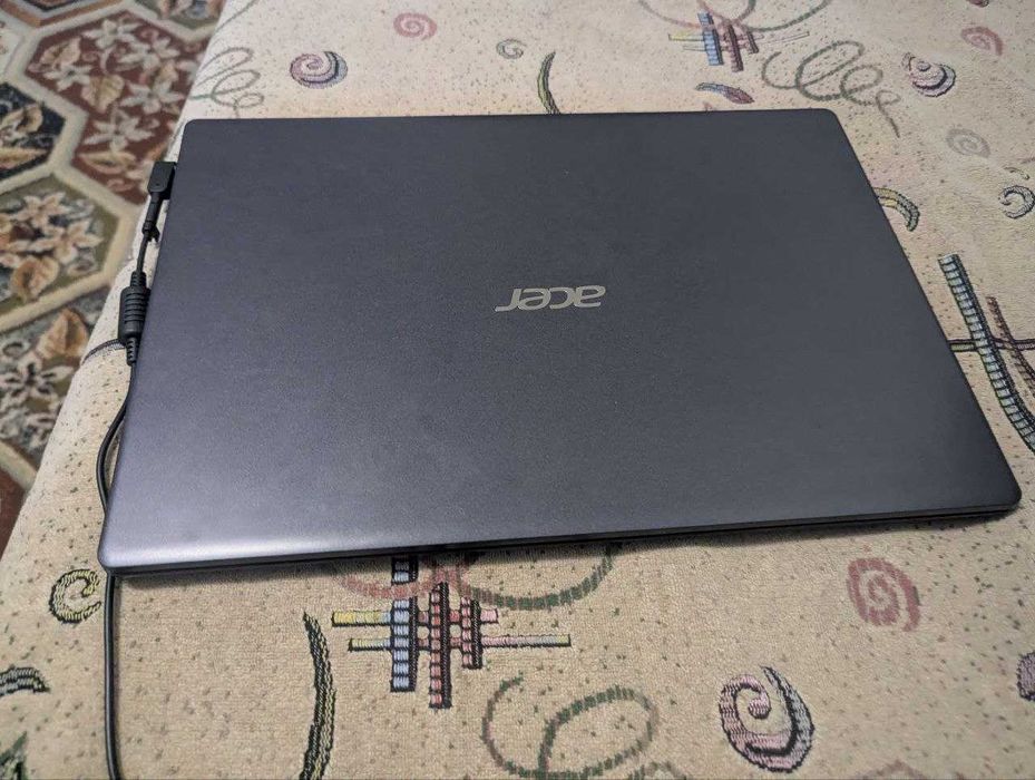 Ноутбук Acer aspire3