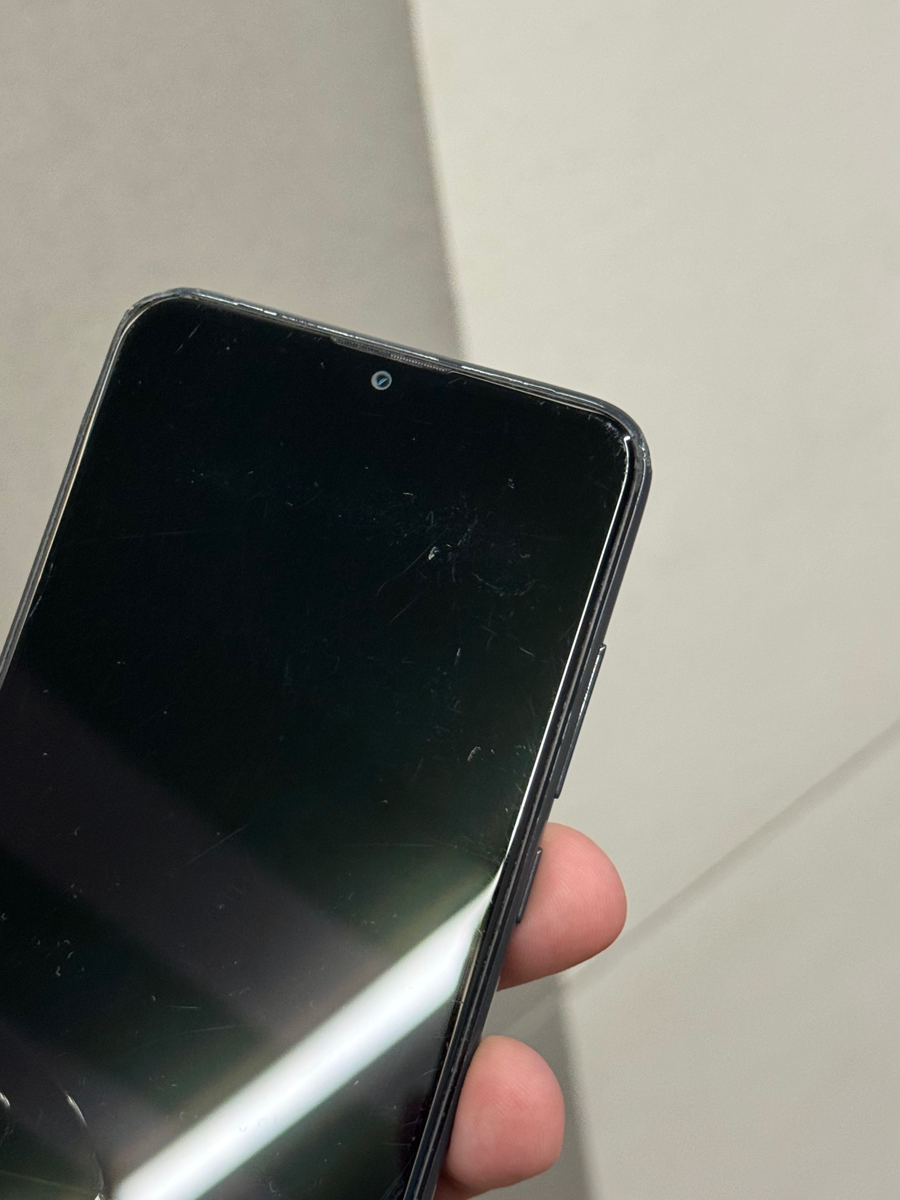 Телефон Xiaomi Redmi 8 64GB 4ram