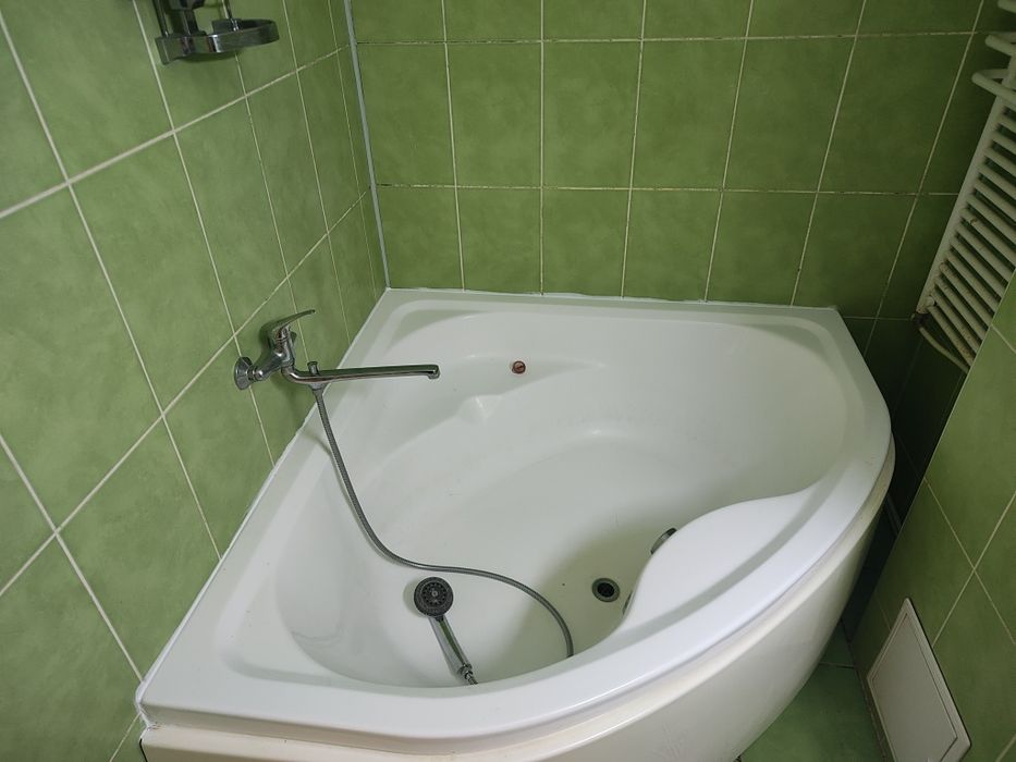 Apartament cu 2 camere decomandat la parter in zona Energiei