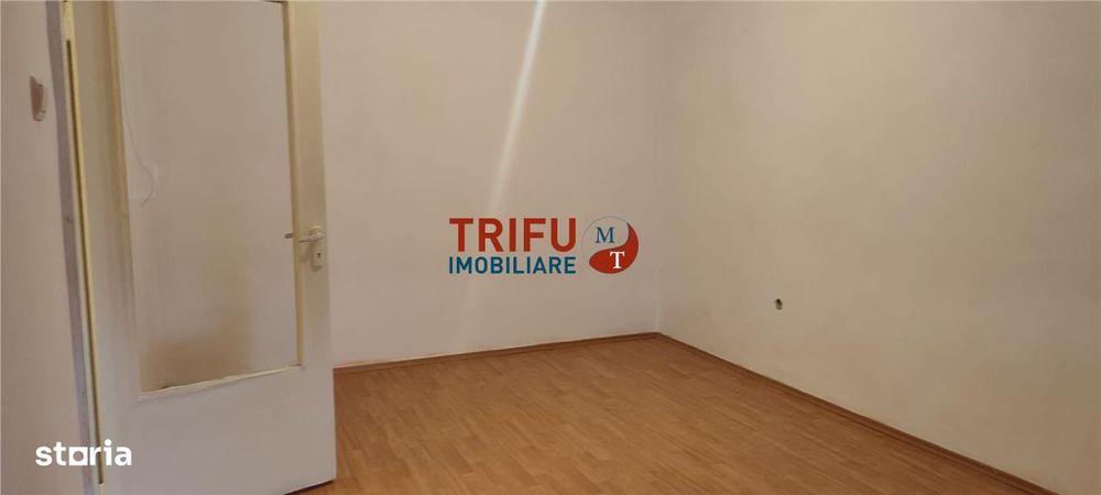 Apartament 2 camere etaj intermediar de vanzare zona Spital