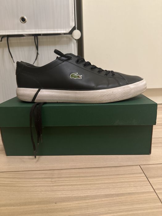 Обувките lacoste
