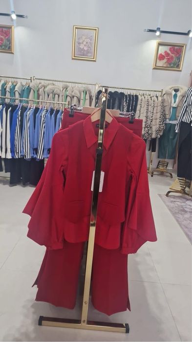 Vand magazin de imbracaminte zona centrala