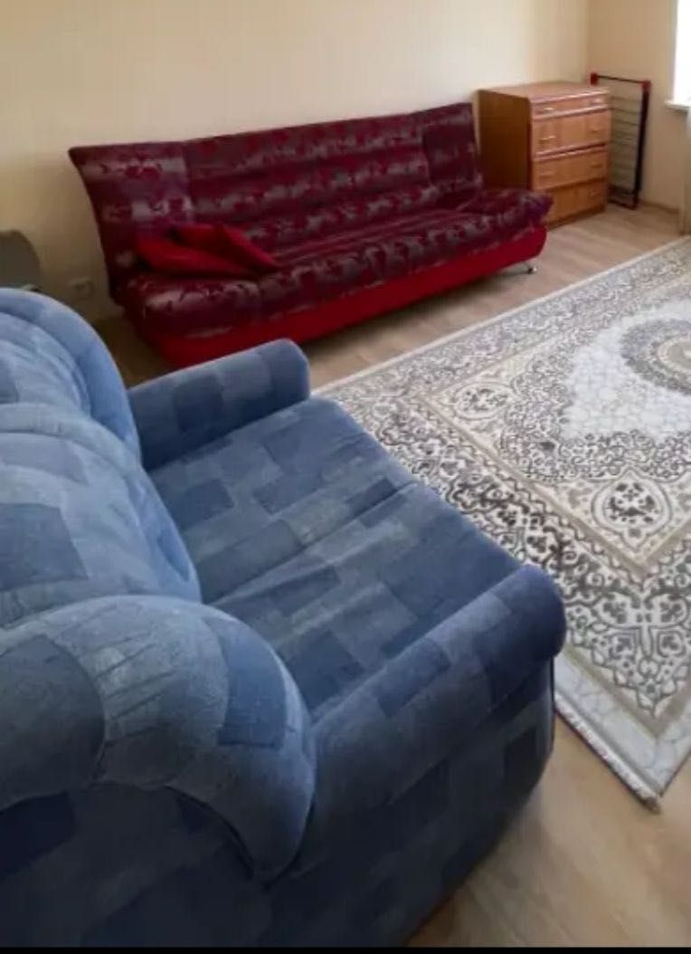 Бу дивандар сатылады