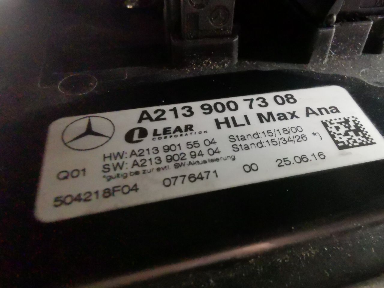 Far dreapta Mercedes  E Class, W213